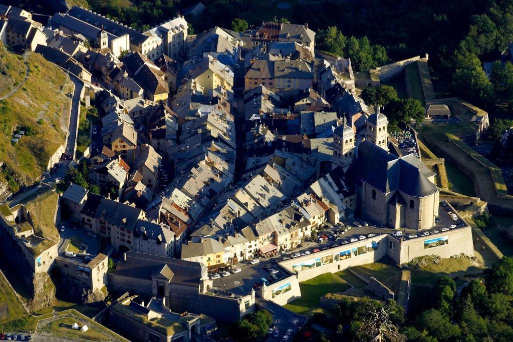 Briançon Residence Du Temple מראה חיצוני תמונה